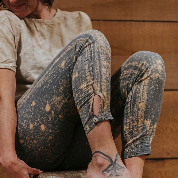 Elfarrow ✧Midnight✧ Dyed Cotton Stretch Leggings - Picture 5 of 10